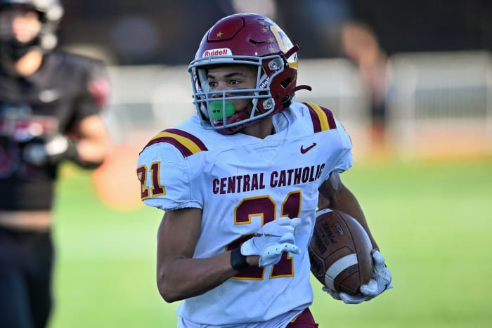 a Central Catholic Tualatin 6A Oregon football final November 22 2023 Leon Neuschwander 43